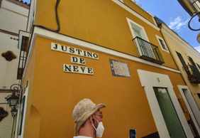 Seville: self-guided audio tour through Art and Legends