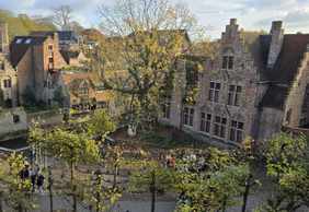 Bruges: Self-Guided Audio Walk Through Canals and Gothic Squares