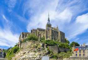 Mont Saint-Michel: Admission + Transport from Paris