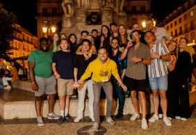 Lisbon: Pub Crawl with Open Bar, Shots, and VIP Club Entry