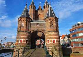Haarlem: Self-Guided Audio Walk Through Canals and Courtyards