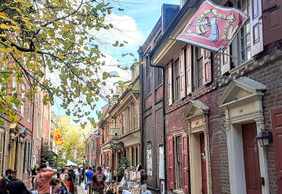 Philadelphia: Self-Guided Audio Walk Through Revolutionary Old City