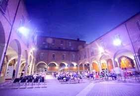 Bologna: a self-guided audio tour through the Porticoed City