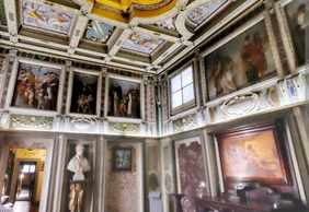 Florence: Walk Through the World of Michelangelo