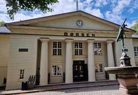 Oslo: Self-Guided Audio Walk Through Fjordfront and Royal Heart