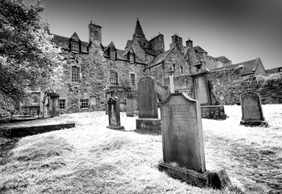 Edinburgh: Self-Guided Audio Walk Through Royal Mile History