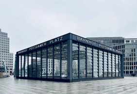 Berlin: Self-Driving Audio Tour Through History and Power