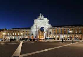 Lisbon: Self-Guided Audio Walk Through Hills, Stones, and Squares