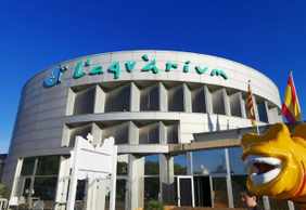 Barcelona: Aquarium Ticket and a Self-Guided Audio Walk Through the City
