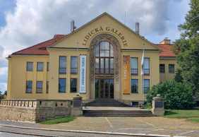 Lidice: Selbstgeführter Audiowalk durch Erinnerung und Hoffnung