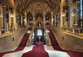 Budapest: Self-Guided Audio Tour Through the Pearl of the Danube