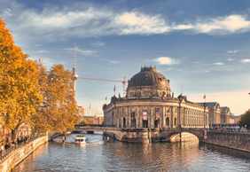 Berlin: Museum Island Ticket & City Sights Audio Tour