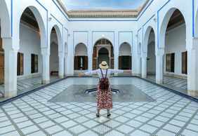 Marrakech Walking Tour: Koutoubia Mosque, Bahia Palace, Madrasa Ben Youssef and Medina