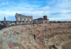 Verona: Walk Through Romance and Roman Stones