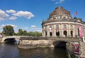 Berlin Sightseeing Tour with Bode Museum Ticket