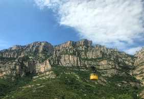 Aeri de Montserrat: Cable Car Round-Trip Ticket