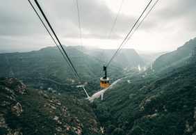 Aeri de Montserrat: Cable Car Round-Trip Ticket and Audio Tour