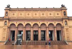 Hamburg: Kunsthalle Skip The Line Ticket & City Discovery Audio Tour