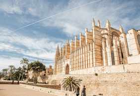 Palma: Cathedral Ticket and an Audio Guide with a City Walk