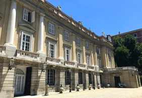 Madrid: Palacio de Liria Ticket and a Self-Guided Audio Tour through the City