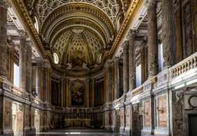 Royal Palace of Caserta: Priority Entrance Ticket + Roundtrip from Naples