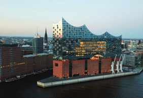 Hamburg: Elbphilharmonie Plaza & HafenCity Audio Tour (Without a Ticket)