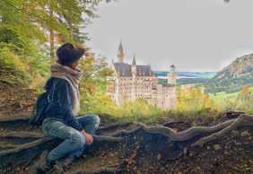 Bayerische Schlösser: Neuschwanstein und die wunderschönen Alpen