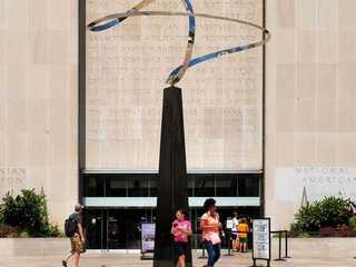 Washington, D.C.: Smithsonian National Museum of American History Audio Tour