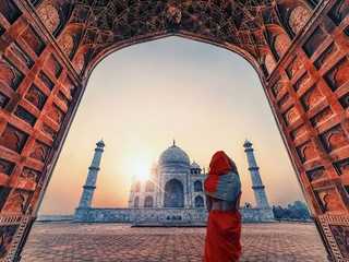 Agra: Taj Mahal Ticket & Audio Tour