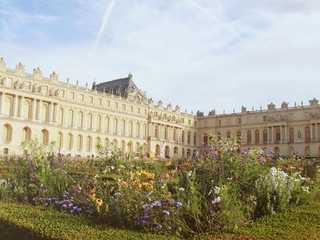 Versailles: Ticket & Audio Tour of Palace & Gardens