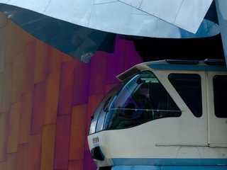 Artistic Seattle: Engaging with the Extraordinary on the Vibrant Streets