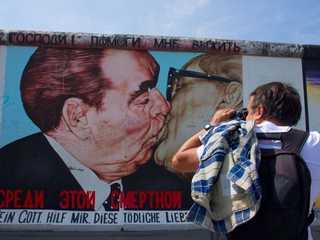 Berlin Wall East Side Gallery Audio Tour