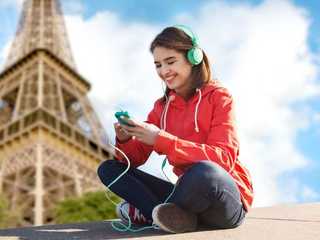 Iconic Eiffel Tower Ticket & In-App Audio Tour: Visit the Highlight of Paris