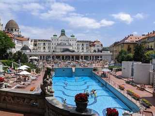 Budapest: Self-Guided Audio Walk Through Buda Castle Heights