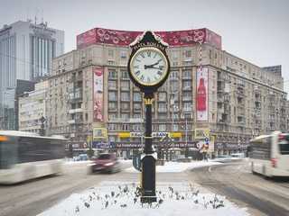 Highlights of Bucharest by Foot