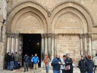 Self-Guided Audio Quest Along Via Dolorosa: Following the Passion of Christ