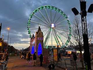 Antwerpen: Ferris Wheel Entry & City Highlights Audio Tour