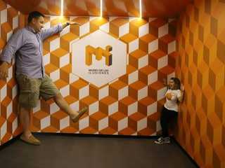 Museum of Illusions Seville: Entry Ticket