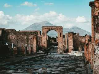 Pompeii: Entrance + Roundtrip Transport from Rome