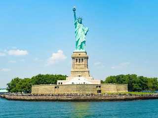 Statue of Liberty & Ellis Island: Entry + Ferry + Optional Tour