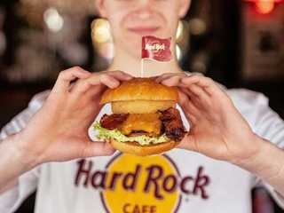 Hard Rock Cafe Berlin: Skip-the-Line Entry + 2 or 3-Course Menu