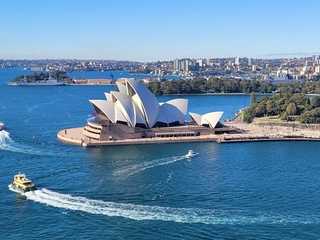 Sydney: Self-Guided Audio Ride Through the Harbour and Bays