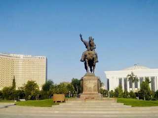 Tashkent: Self-Guided Audio Walk Through Sacred and Civic Heart