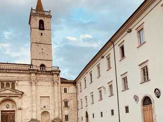 Ascoli Piceno: Self-Guided Audio Walk Through Travertine Splendor