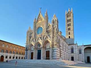 Siena Cathedral & Piccolomini Library Ticket with a City Walk Audio Tour