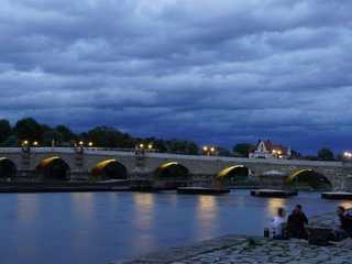 Regensburg: Selbstgeführter Audiowalk durch die Altstadtpoesie