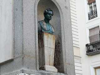 Madrid: Self-Guided Audio Walk Through Royal Madrid