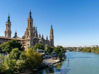 Zaragoza: Cathedrals & Squares Audio Tour