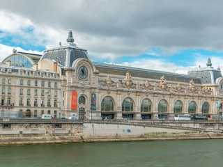 Paris: Musee d'Orsay Ticket & Audio Tour