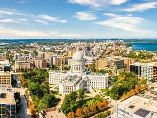 Madison: Must-See and Must-Eat Locations Between the Two Lakes